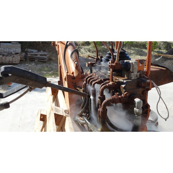 Aparat spalat sub presiune cu abur pentru exterior/interior auto Bieffe ST4000 pe Motorina