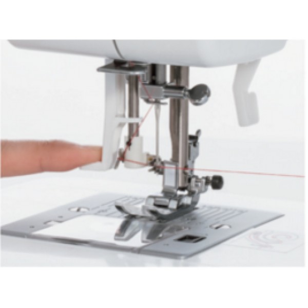 Masina de cusut casnica cu operare simpla si Juki HZL-60HR-C