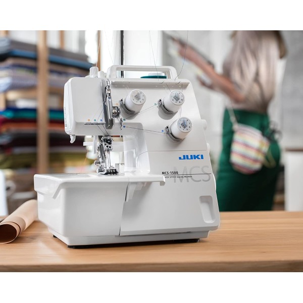 Masina de surfilat casnica 2 ace patru fire JUKI MCS-1500