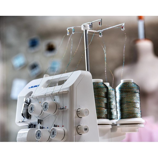 Masina de surfilat casnica 2 ace 4 fire, cu avans diferential si dispozitiv executie tiv rulat JUKI MO-654DE Pearl Line